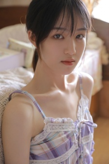 黑色大丽花